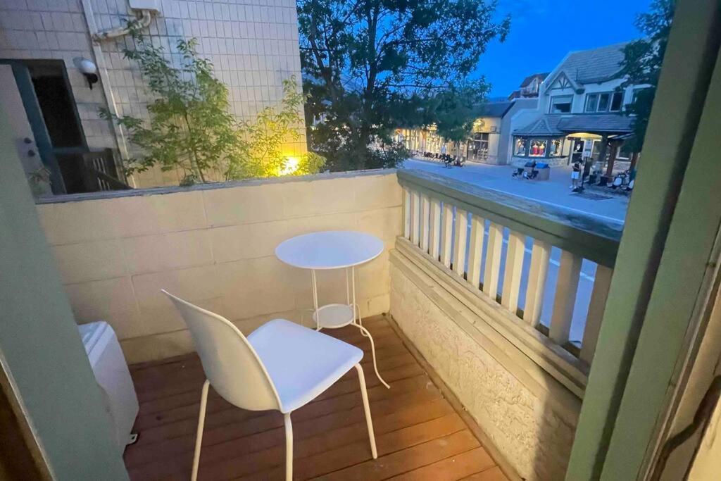 Апартаменти Unit #201 Cozy Mountain View 1Br In Dt Кенмор Екстер'єр фото